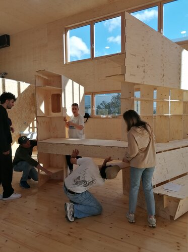 Greenbuildinglab Studenten am Arbeiten 3