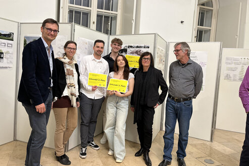 Greenbuildinglab Award Second Place Greenbuildinglab Student Award for Healthcare, students placed in second place